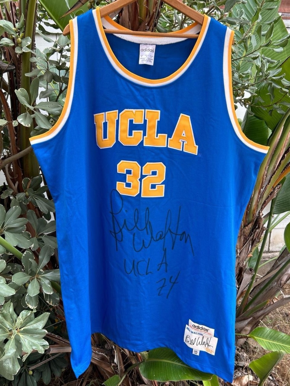 Vintage 2000s Adidas Bill Walton Signed UCLA Bruins #32 Jersey 3XL 56